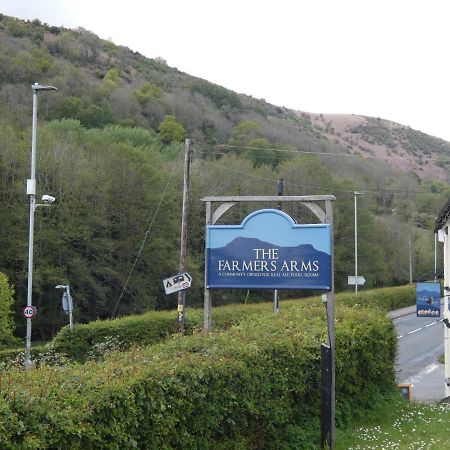 Llanwddyn  The Farmers Arms, Cwmdu מראה חיצוני תמונה