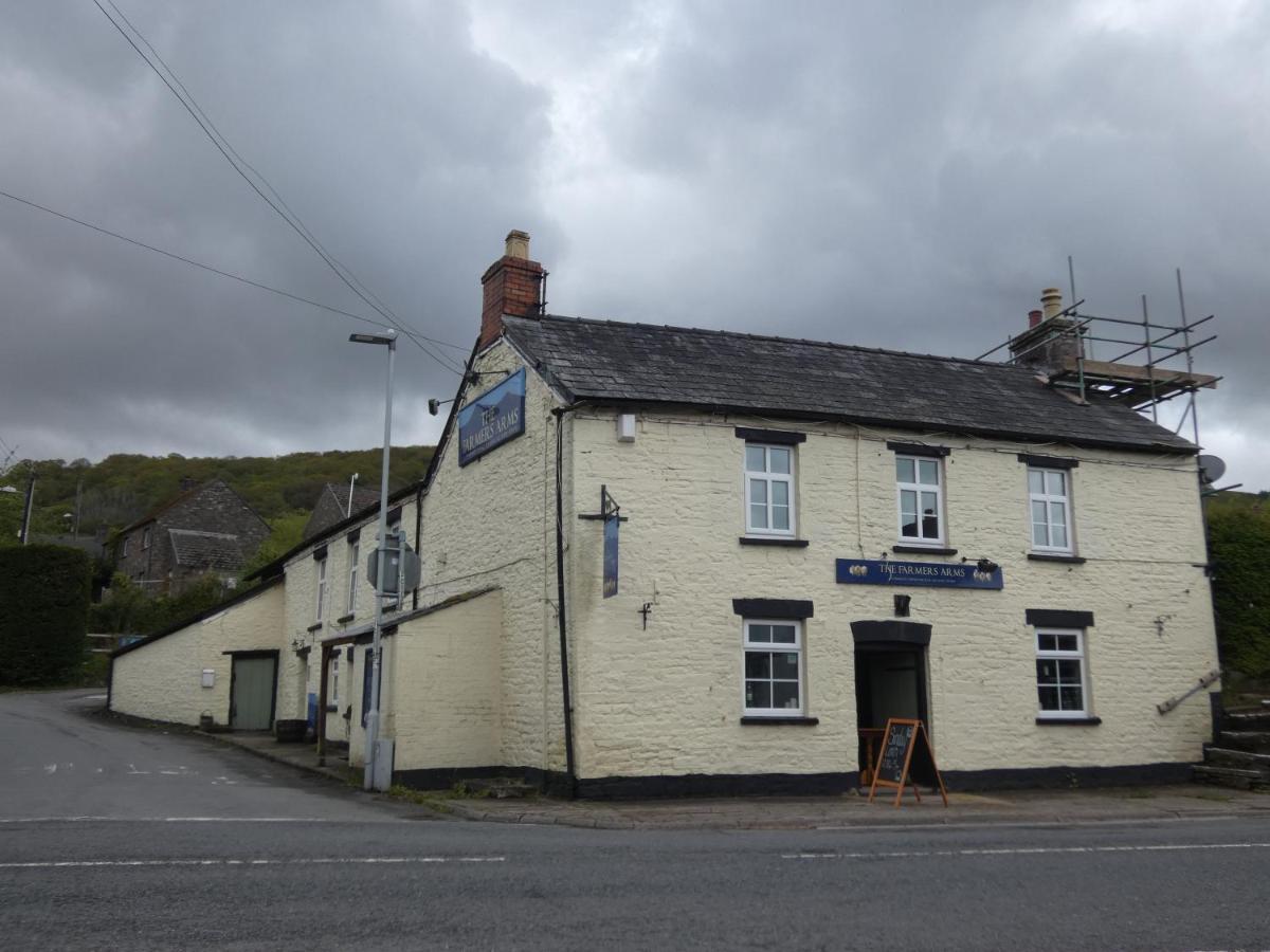 Llanwddyn  The Farmers Arms, Cwmdu מראה חיצוני תמונה
